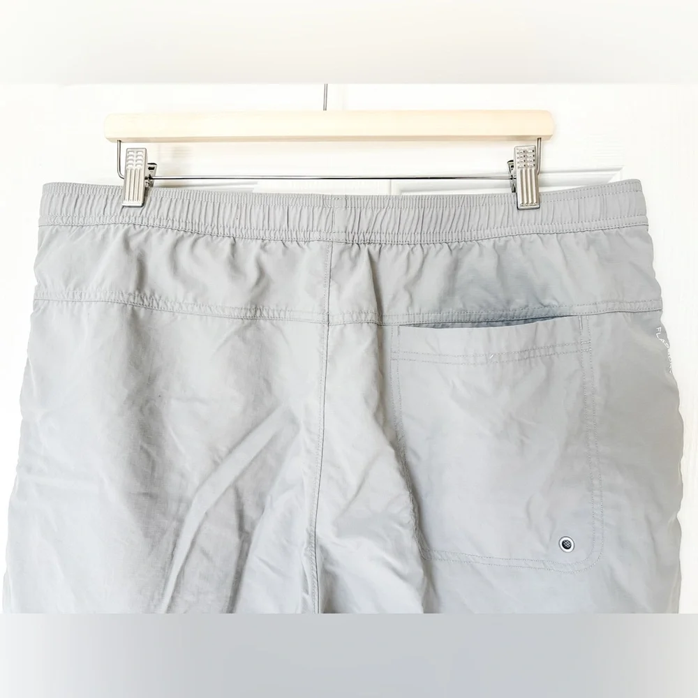 The North Face Men's Light Gray Shorts - Size XLarge